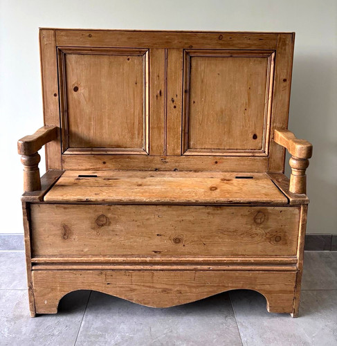 Traditional waxed natural pine - traditional,